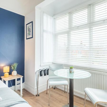קאמברידג' Private Room 4 With Kitchenette By Cb Stays No Minimum Stays מראה חיצוני תמונה